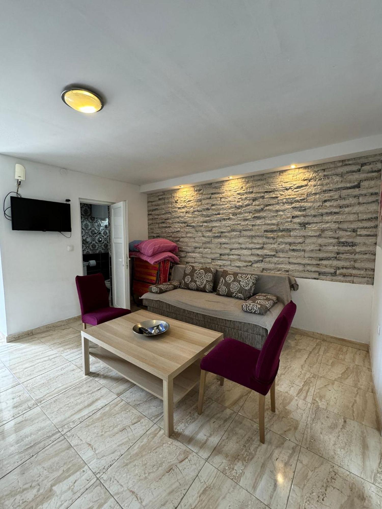 Studio Apartments Mt Šmrika Exteriér fotografie
