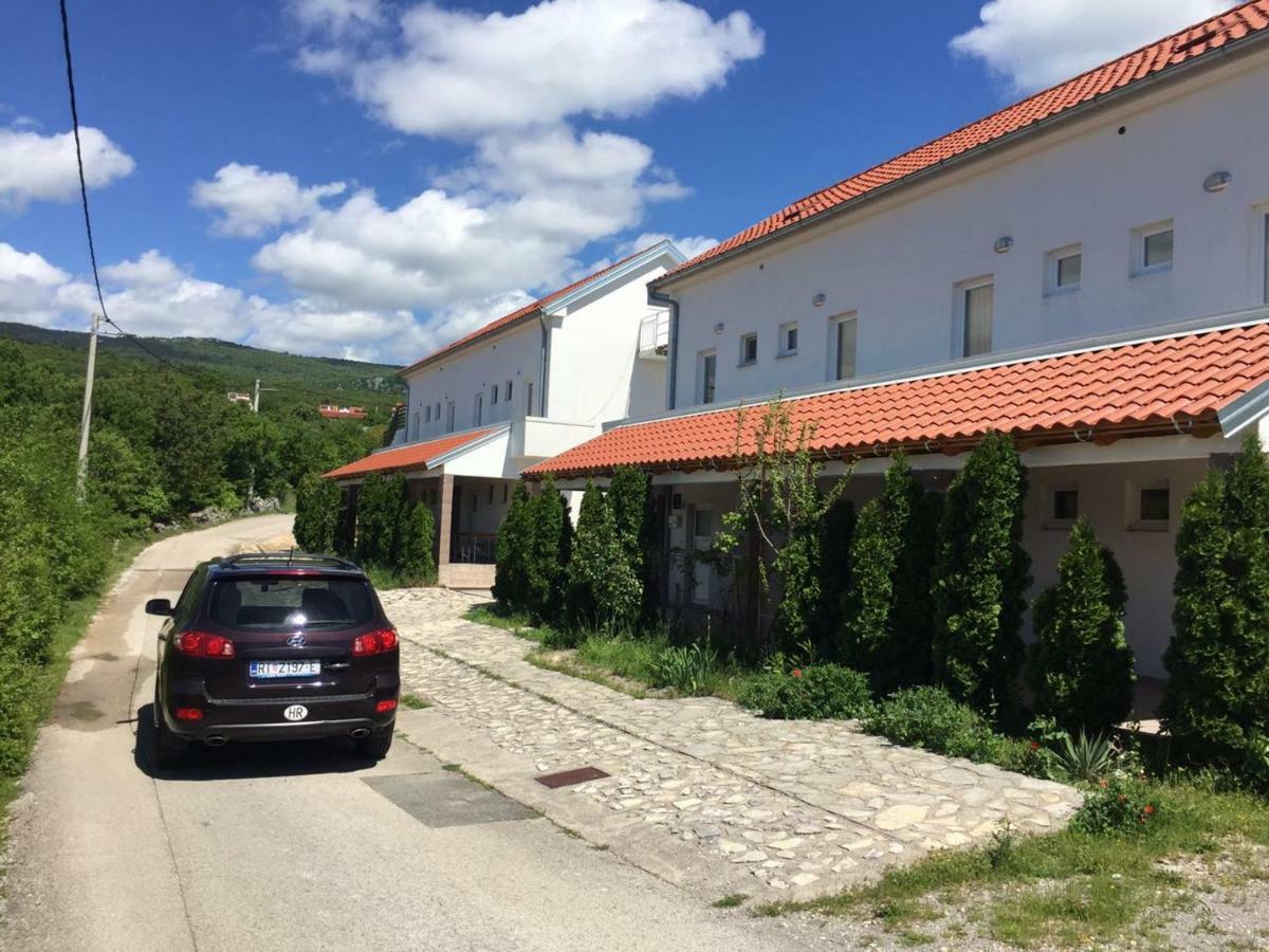 Studio Apartments Mt Šmrika Exteriér fotografie